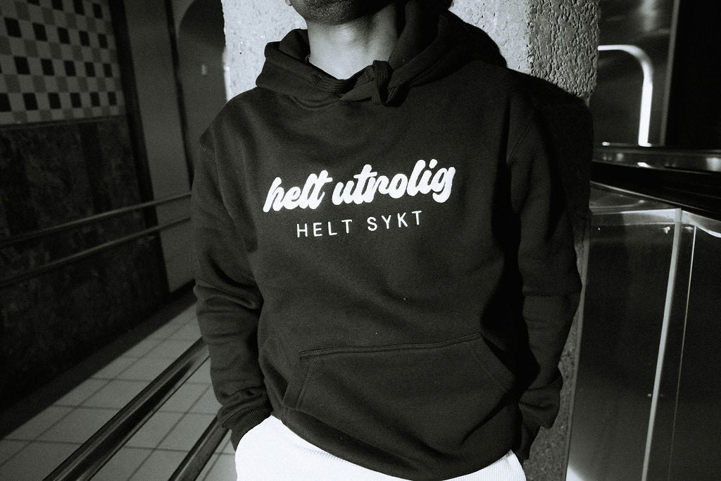 Helt Utrolig Hettegenser